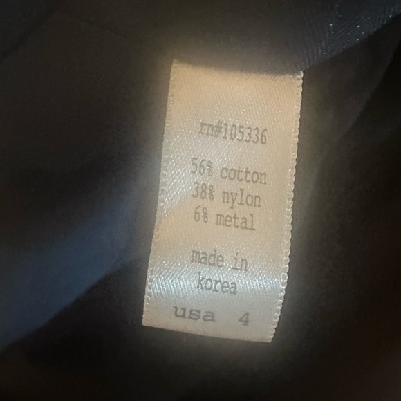 Designed trench coat - Picture 16 of 16